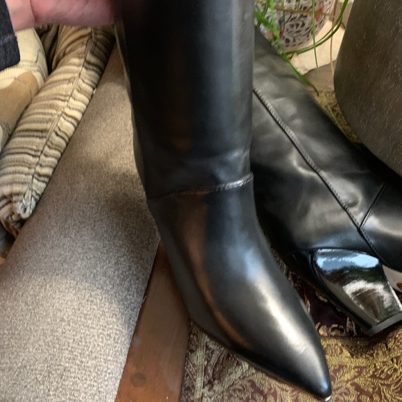 SOLD⛔️TORY BURCH SOFT LEATHER Knee high 3.6" heel pointy gold tip toe boots - Picture 9 of 16